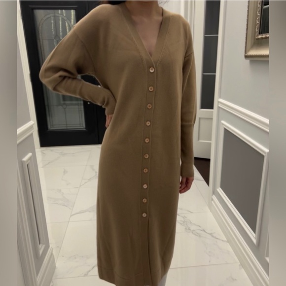 Aritzia Wilfred Utopia Sweater Dress - Picture 5 of 5